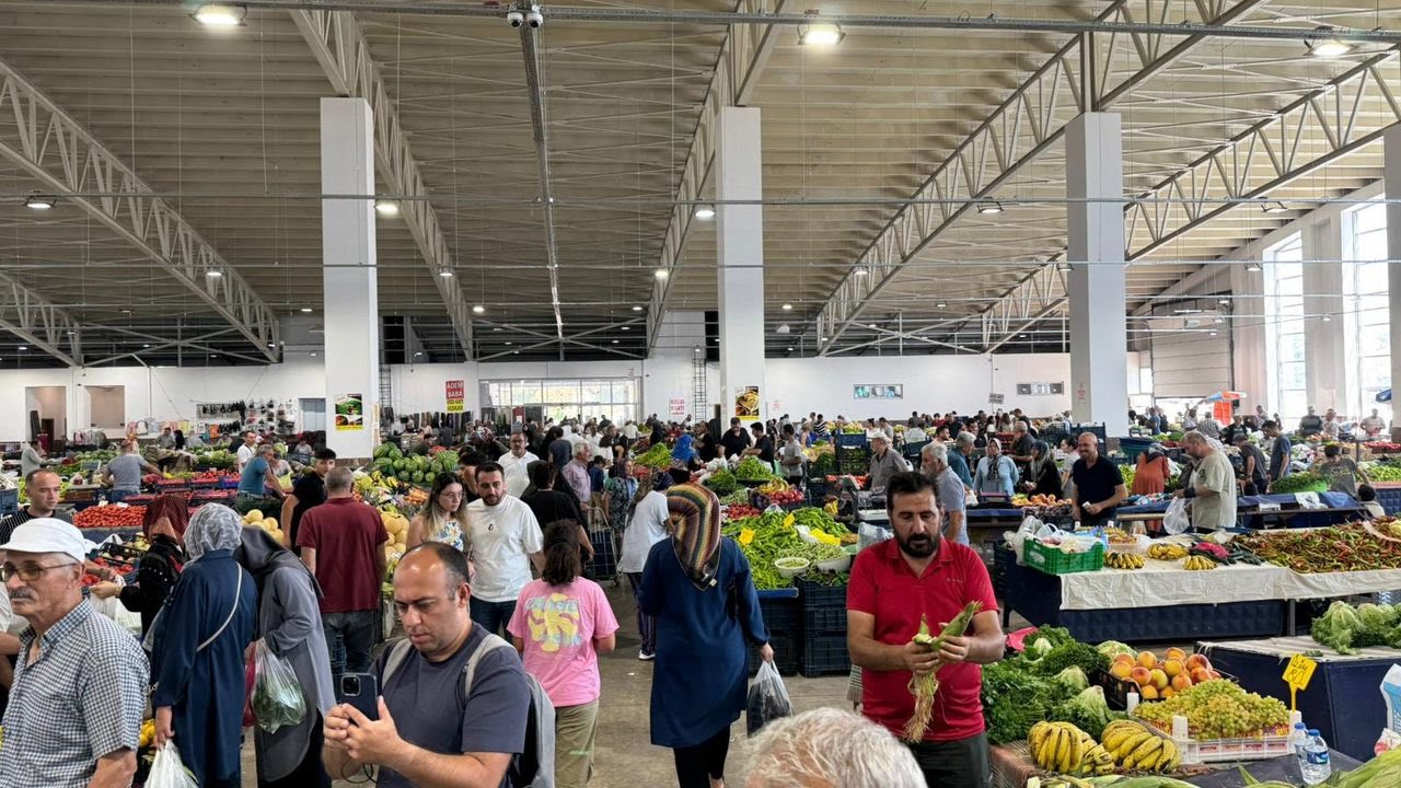 Erzincan’da vatandaşların en çok tercih ettiği alışveriş noktalarından biri olan