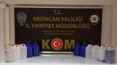 Erzincan’da polis ekiplerinin gerçekleştirdiği kaçak içki operasyonunda toplam 42 litre