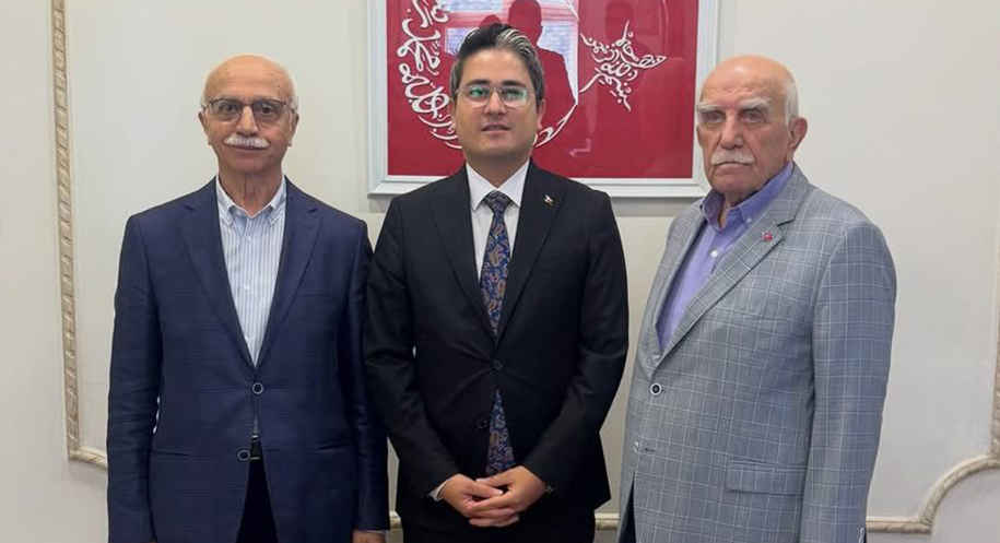 Haber: Muhammed Enes Sevilir Kemaliye ilçesinde anlamlı bir ziyaret gerçekleşti.