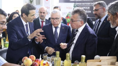 Haber: Muhammed Enes Sevilir Erzincan’ın tarımsal ürünleri, Sivas’ta düzenlenen Agro