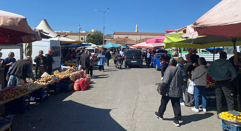 Haber: Muhammed Enes Sevilir Erzincan’da kış hazırlıkları tüm hızıyla devam
