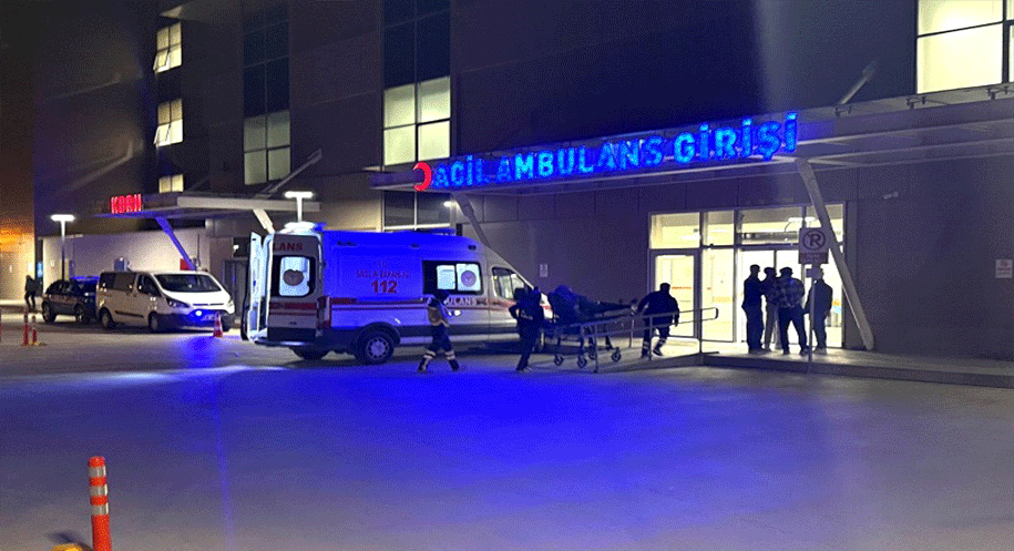 Erzincan’ın Üzümlü ilçesine bağlı Altınbaşak Beldesi’nde düzenlenen bir düğün yemeğinde