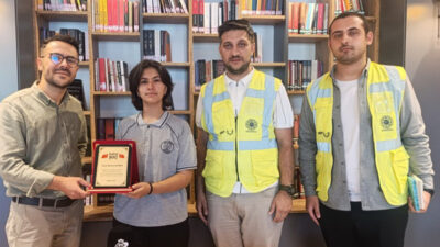 Erzincan’da eğitimine devam eden 15 yaşındaki Fen Lisesi Öğrencisi Reyyan