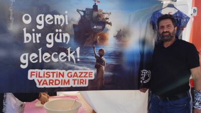 Bünyamin DEMİRCAN Erzincan İHH Derneği öncülüğünde Dörtyol Meydanı’nda açılan “Hayır