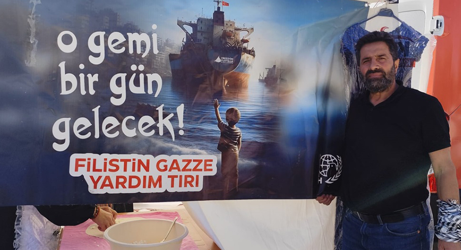 Bünyamin DEMİRCAN Erzincan İHH Derneği öncülüğünde Dörtyol Meydanı’nda açılan “Hayır