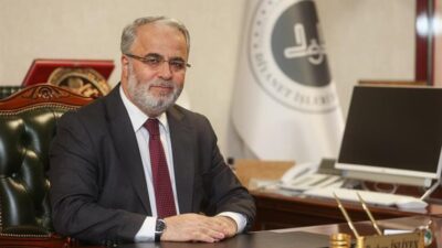 Burhan İşliyen Görevden Alındı, Yerine Yeni İsimler Atandı Diyanet İşleri Başkanlığında üst düzey görevlerde önemli değişikliklere gidildi. Cumhurbaşkanı