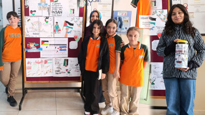 Erzincan Merkez Cumhuriyet Ortaokulu öğrencileri, Gazze’de yaşanan insanlık dramına sessiz