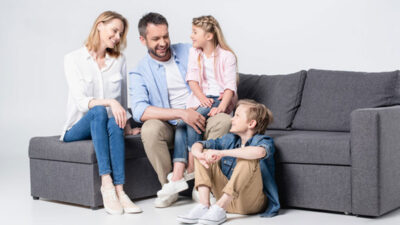 Halk Sağlığı Genel Müdürlüğü (HSGM), ergenlik döneminde ailelerin çocuklarına karşı