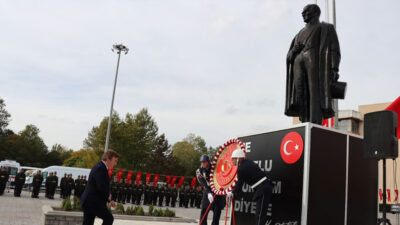 Haber: Muhammed Enes Sevilir Cumhuriyetin 102. yıl dönümü dolayısıyla Erzincan