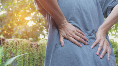 Bel ağrısı, ağrıma, acıma, yanma veya batma şeklinde keskin veya