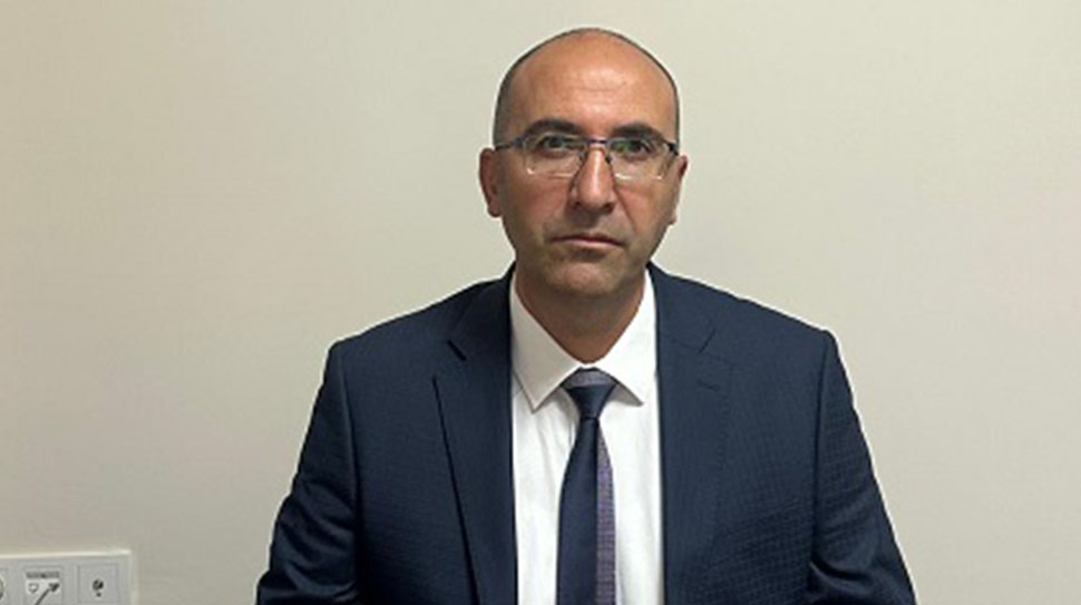  Erzincan Eğitim-Sen Şube Başkanı Hüseyin Taner, Gazze’ye insani yardım taşıyan