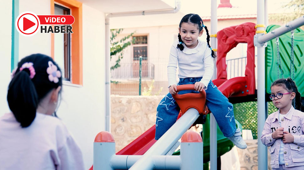 Minikler İçin Büyük Yatırım: İliç’te Zeynep Aydın Gündüz Bakımevi Açıldı İliç Belediyesi tarafından ilçeye kazandırılan Zeynep Aydın Gündüz Bakımevi düzenlenen törenle hizmete