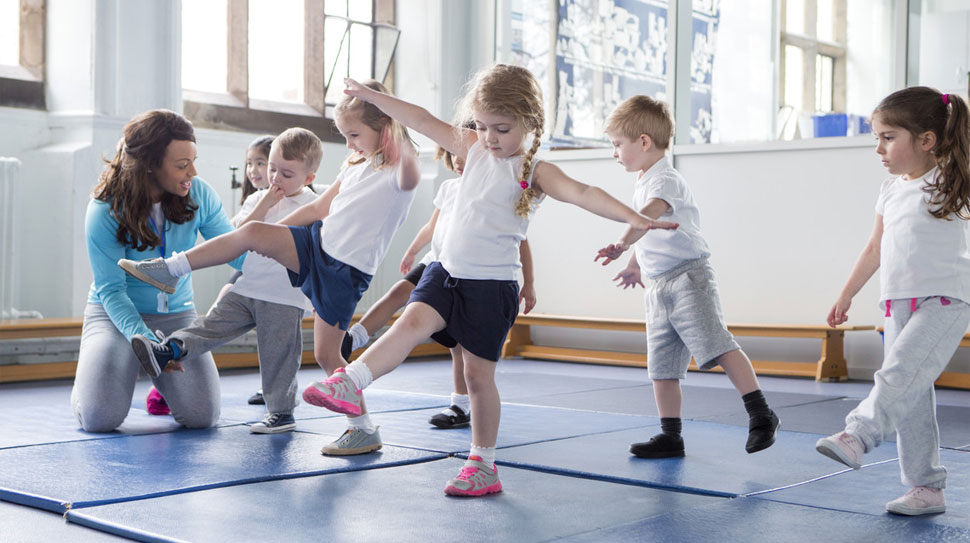 Çocukluk döneminden itibaren düzenli fiziksel aktiviteyi günlük yaşamın vazgeçilmez bir