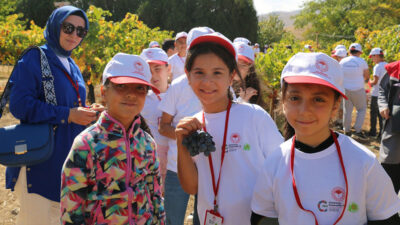 Haber: Muhammed Enes SEVİLİR Erzincan’da ilkokul öğrencilerine tarım ve doğa