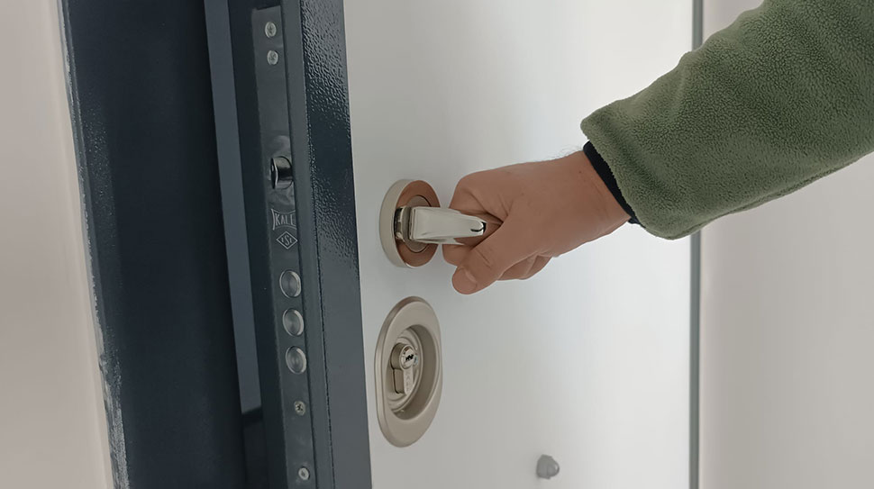 Kapı kilidi, ocak, ya da temizlik kontrolünü tekrarlamadan rahat edemiyorsanız