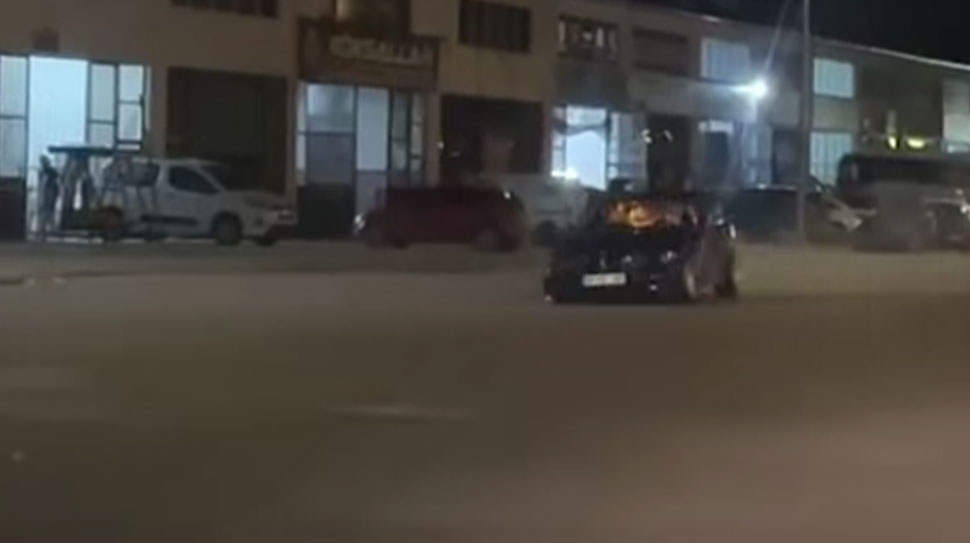 HABER MERKEZİ Sivas’ta Dört Eylül Sanayi bölgesinde drift yaparak çevreyi