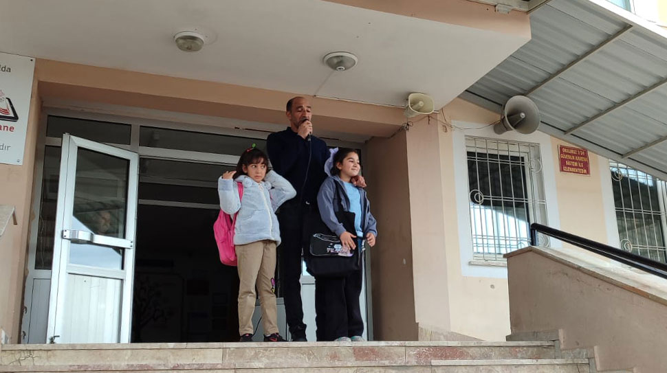 Haber: Muhammed Enes SEVİLİR Erzincan’da kavakyolu Şehit Nazmi Ermurat İlkokulu’nda