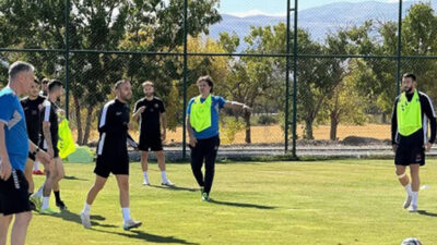 TFF 2. Lig Beyaz Grup’ta mücadele eden Anagold 24 Erzincanspor,