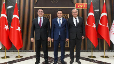 İzmir Yüksek Teknoloji Enstitüsü, Teknopark İzmir ve Munzur Üniversitesi iş