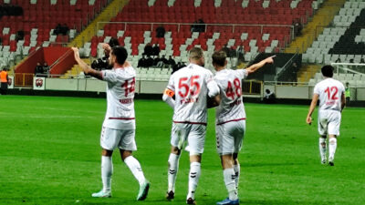 TFF 2. Lig Beyaz Grup’ta mücadele eden 24 Erzincanspor, sahasında