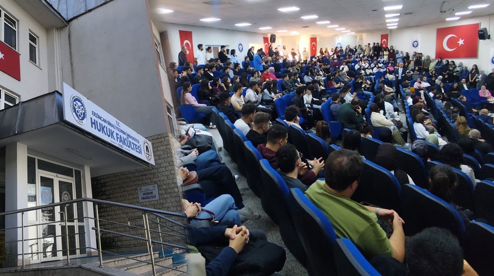 Erzincan Binali Yıldırım Üniversitesi Hukuk Fakültesi’nde eğitim yılı sancılı başladı.