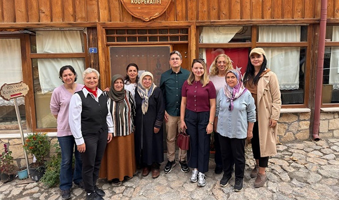 Eğin’in Üretken Kadınlarına Kaymakam Arıkan’dan Takdir Kemaliye’de kadın dayanışmasının simgesi haline gelen Eğin Valemi Kadın Kooperatifi,