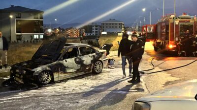 Haber: Muhammed Enes Sevilir Erzincan’da hareket halindeyken alev alan otomobil,