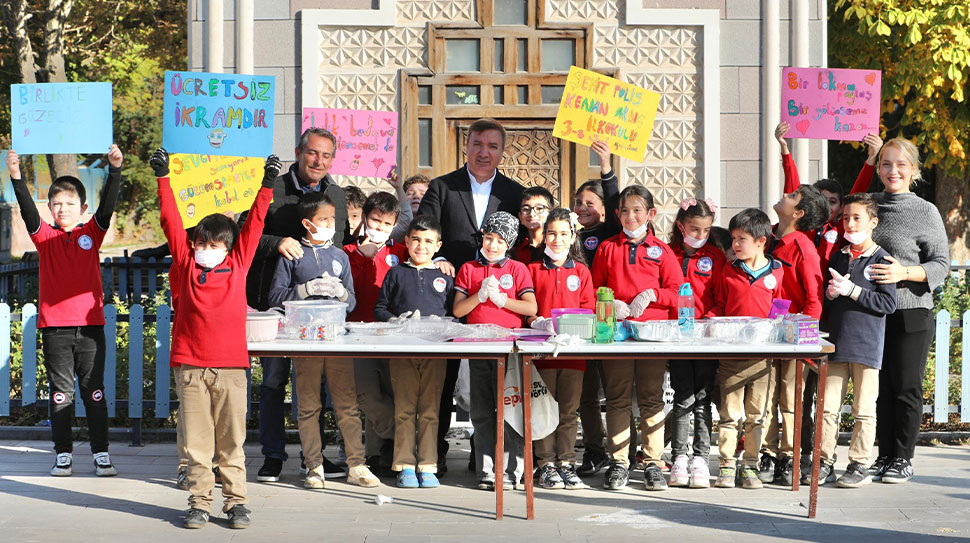 Haber: Muhammed Enes SEVİLİR Erzincan Valisi Hamza Aydoğdu, Şehit Polis