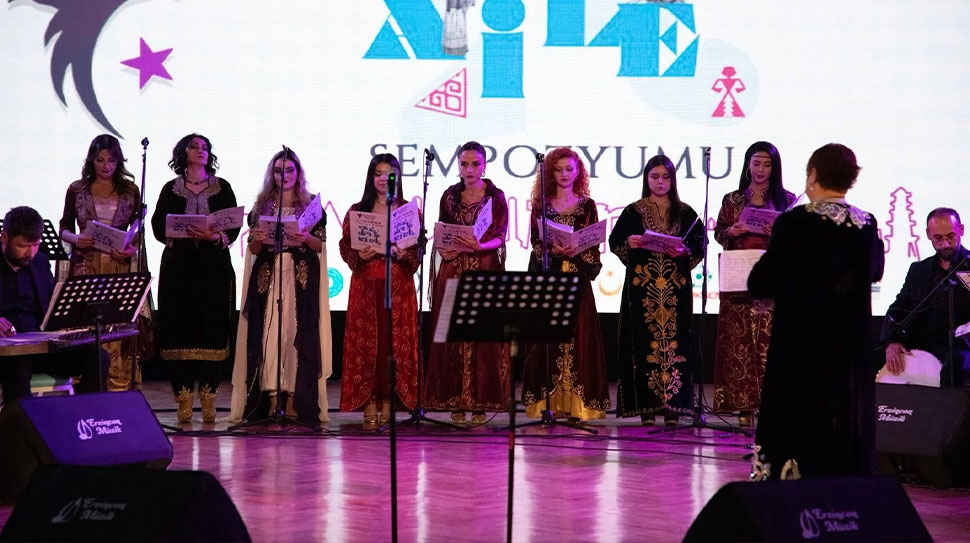 “Türk Dünyasında Kadın ve Aile Sempozyumu” kapsamında sahne alan Sivas