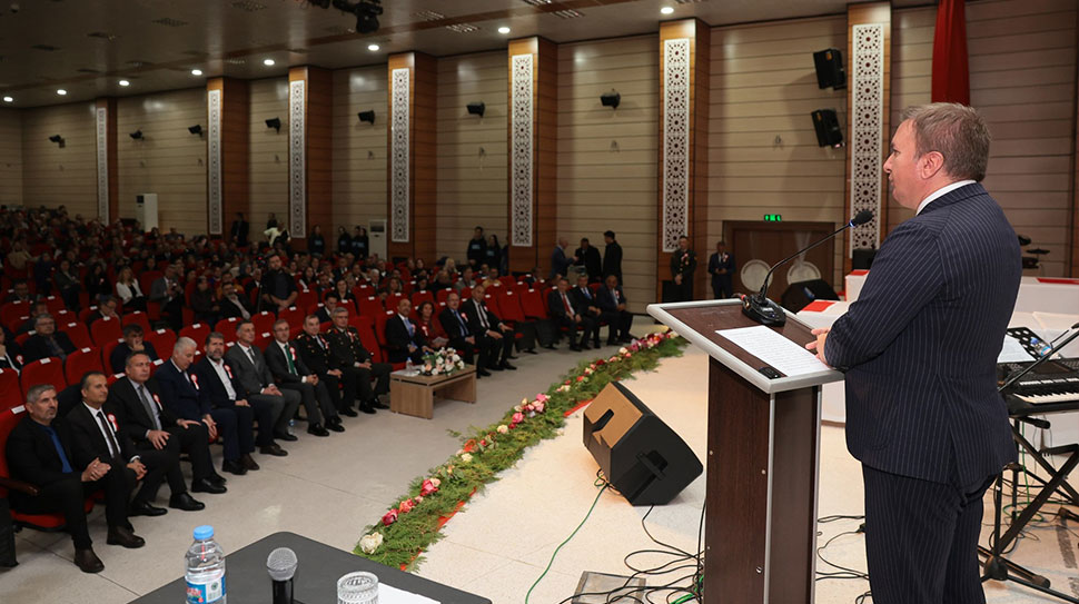 Erzincan İl Müftülük Konferans Salonu’nda düzenlenen programda, Vali Hamza Aydoğdu