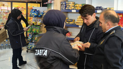 Erzincan Belediyesi Zabıta Müdürlüğü ekipleri, kentteki ticari hayatın düzen içerisinde