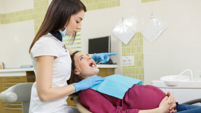 Hamilelik döneminde doğru ağız ve diş bakımı, hem anne hem