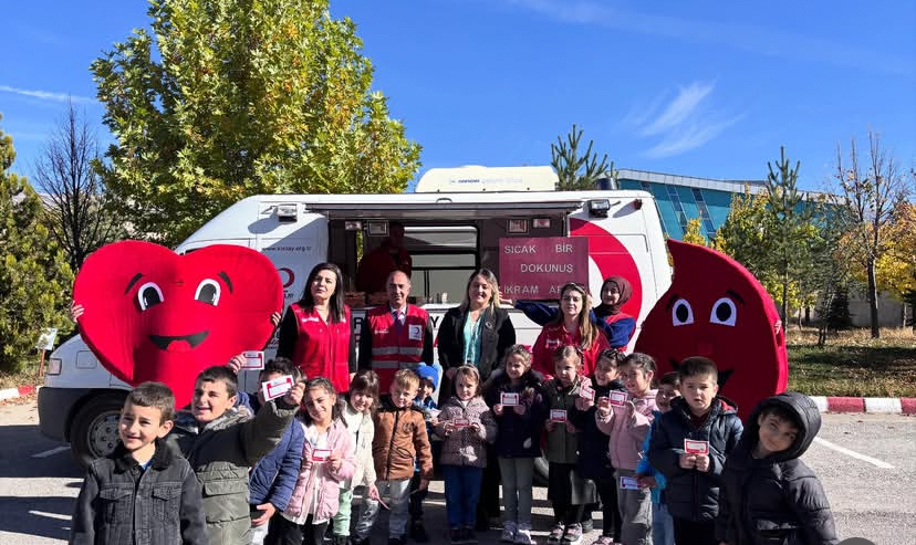 Haber: Muhammed Enes Sevilir Kızılay Haftası etkinlikleri kapsamında, Erzincan Kızılay