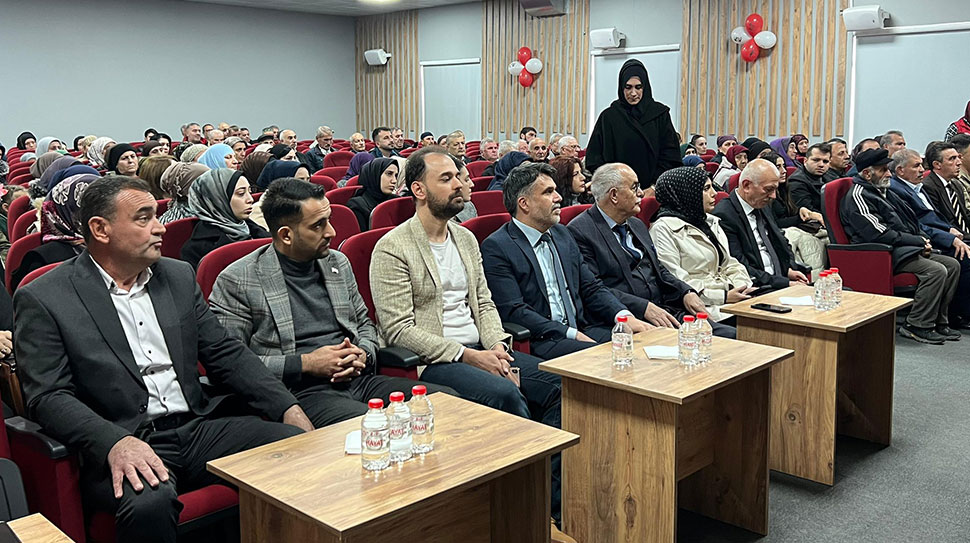 Haber: Muhammed Enes SEVİLİR Üzümlü’de düzenlenen anma programında AK Parti