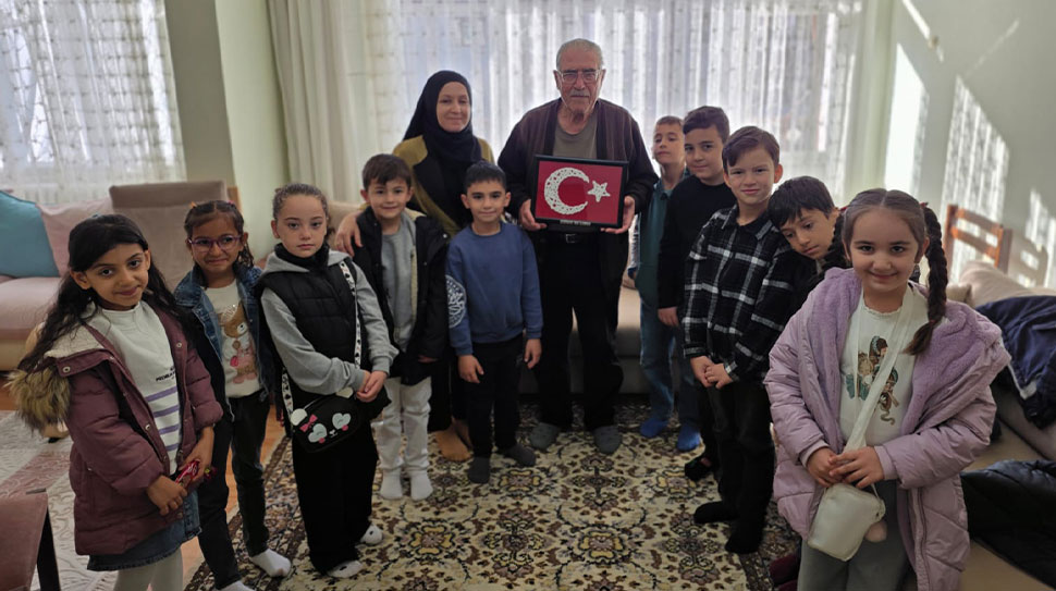 Haber: Muhammed Enes SEVİLİR 24 Kasım Öğretmenler Günü dolayısıyla ülke