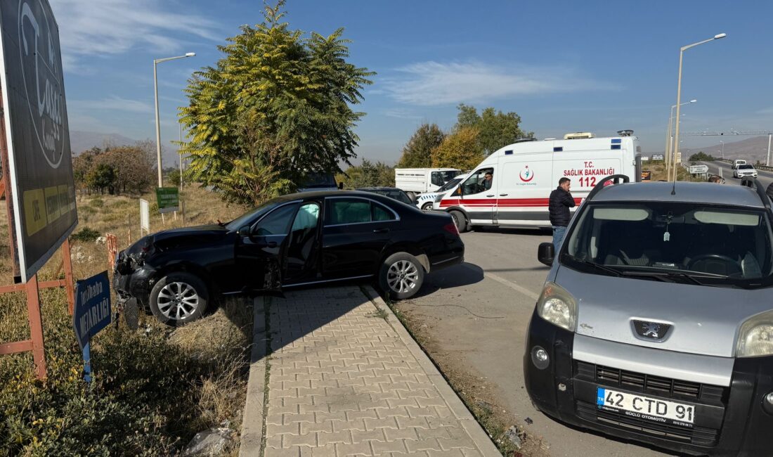 Haber: Muhammed Enes Sevilir Erzincan’da otomobil ile hafif ticari aracın