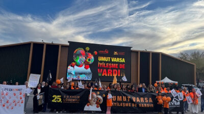 LÖSEV, Lösemili Çocuklar Haftası’nda Erzincan’da kortej yürüyüşü düzenleyerek lösemiyle mücadele