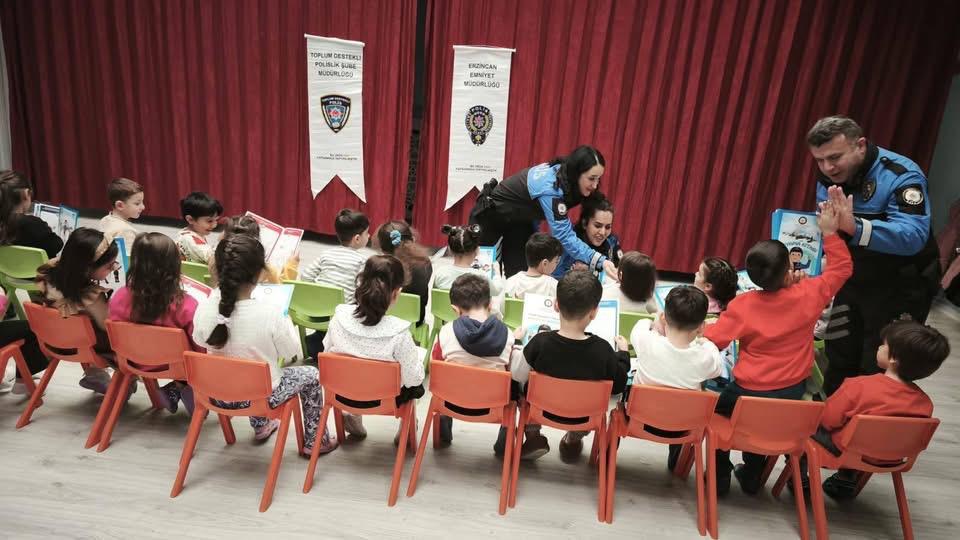 Haber: Muhammed Enes Sevilir Asayiş Daire Başkanlığı koordinesinde Erzincan İl