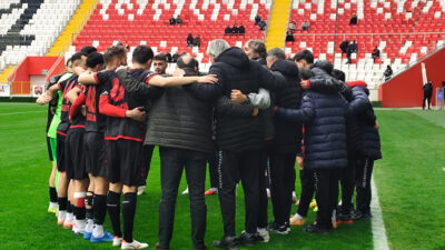 TFF 2. Lig Beyaz Grup 16. haftasında 24 Erzincanspor, sahasında