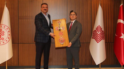 Haber: Muhammed Enes Sevilir Kemaliye Kaymakamı Emirhan Arıkan, Vakıflar Genel