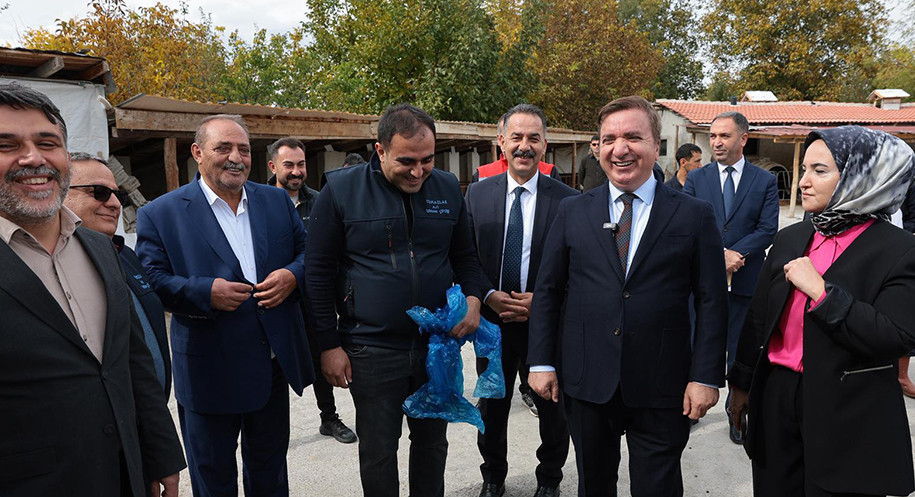 Haber: Muhammed Enes Sevilir Erzincan’da hayvancılık sektöründe üretim yapan Yusuf