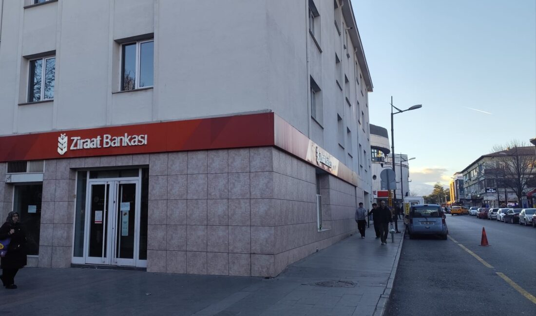 Erzincan’da 30 yılı aşkın süredir hizmet veren Ziraat Bankası Ordu
