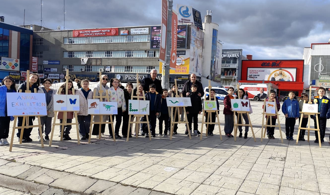 Erzincan Fidem Koleji 4. sınıf öğrencileri, İngilizce dersinde öğrendikleri hayvanlar