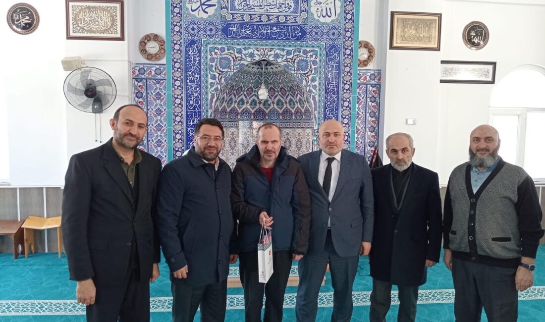 Haber: Muhammed Enes Sevilir Erzincan İl Müftüsü İsmail Fakirullahoğlu, beraberinde