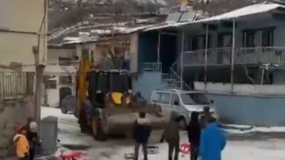 Haber: Muhammed Enes Sevilir Erzincan’ın&nbsp;Üzümlü ilçesinde, kar yağışını fırsata çeviren