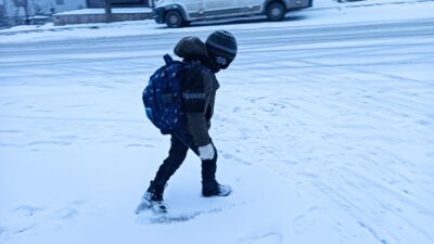 Erzincan’da etkili olan yoğun kar yağışı ve beklenen don ile