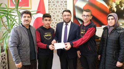 Haber: Muhammed Enes Sevilir Erzincan merkezde faaliyet gösteren Pir-i Sami