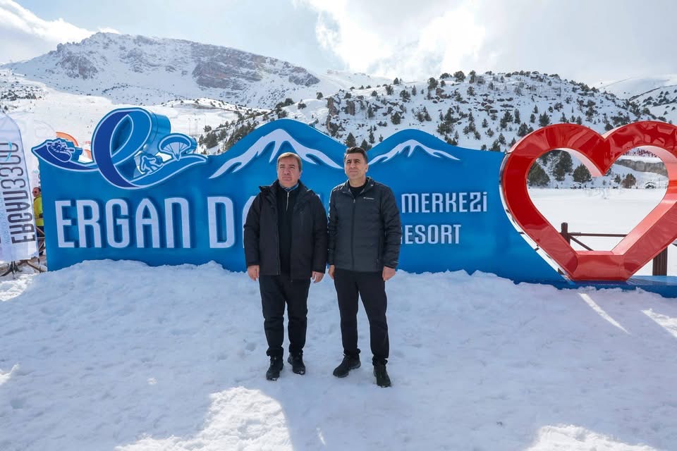 Haber: Muhammed Enes Sevilir Erzincan ve Tunceli Valileri Munzur Dağları’nda