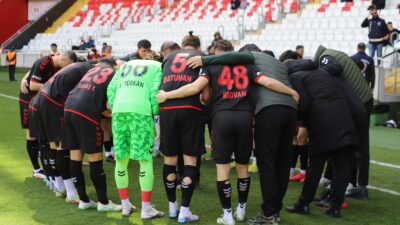  TFF 2. Lig Beyaz grupta mücadele eden 24 Erzincanspor, Yarın