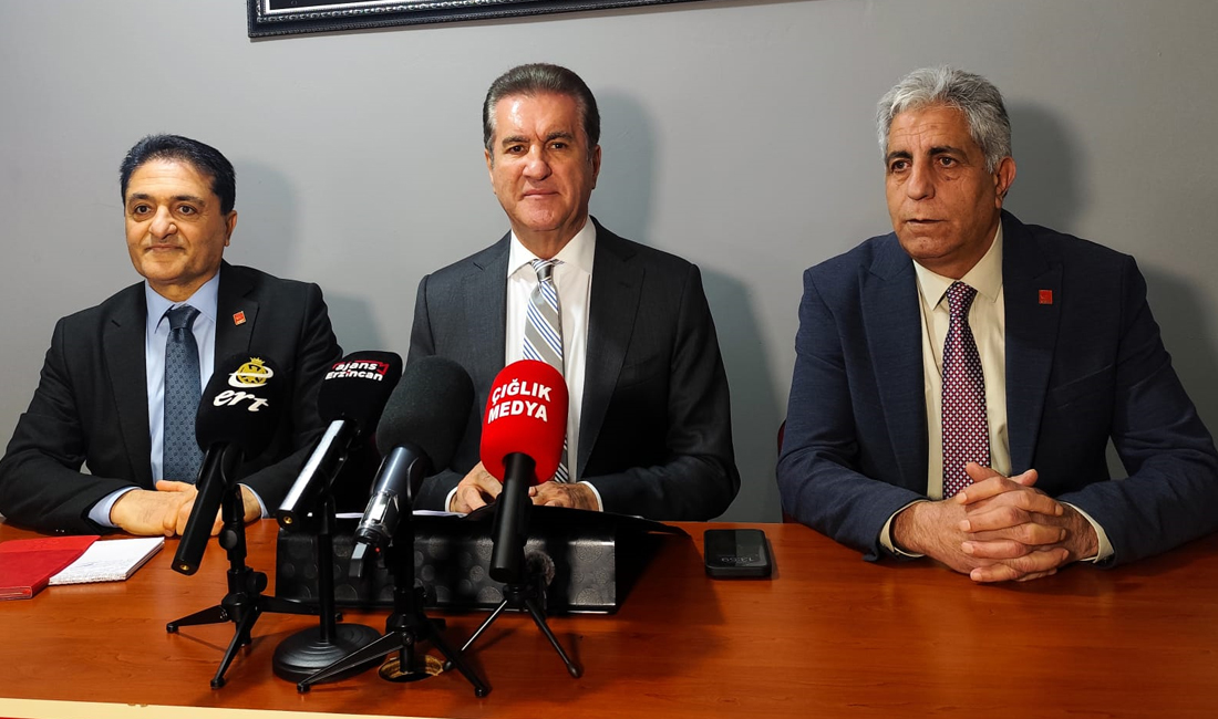 CHP Erzincan Milletvekili Mustafa Sarıgül, CHP Erzincan İl Başkanlığı’nda düzenlediği